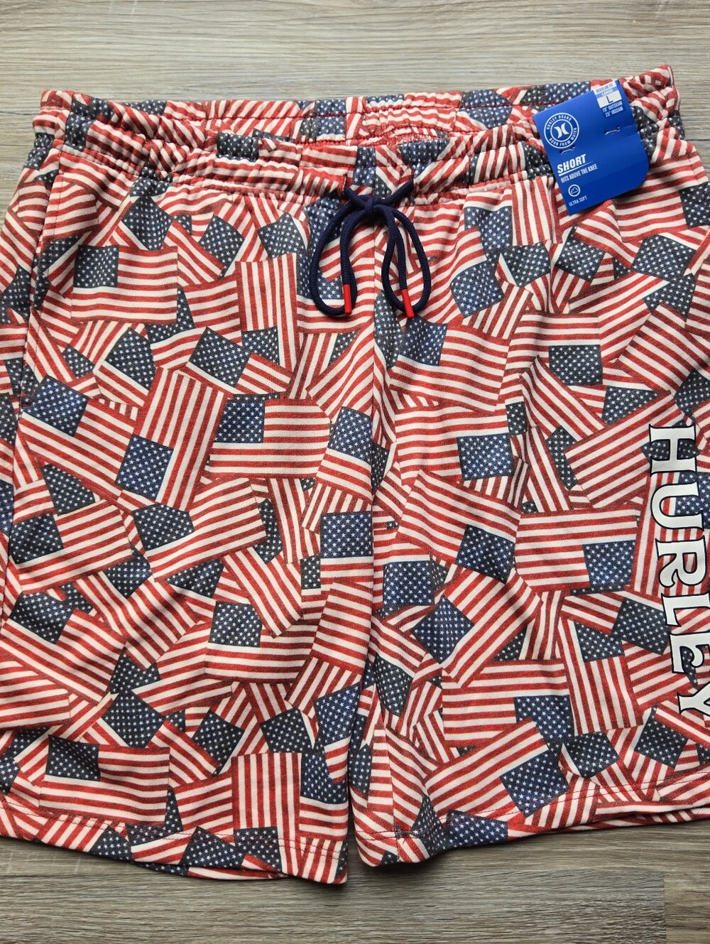 NWT Hurley Men's Red and Blue Flag-Print Athletic Swim Shorts Size Large